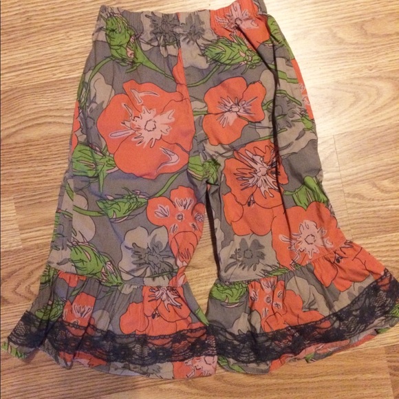 Like New! Matilda Jane floral ruffle pants - Picture 2 of 5